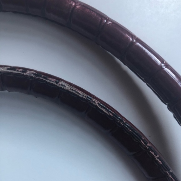 Guess Handbag - Picture 9 of 13